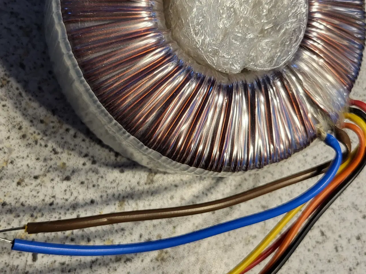 Billede 2 - Ringkerne transformator 500W 2x30Volt 8.3 ampere