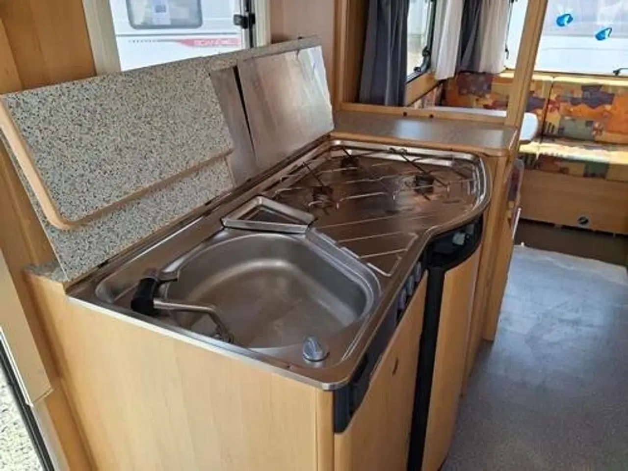 Billede 7 - Dethleffs CAMPER 510 TK