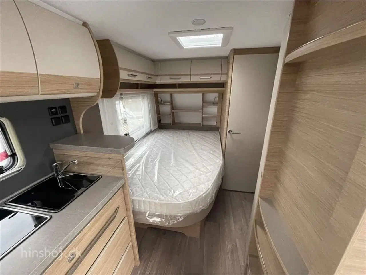 Billede 11 - 2024 - Fendt Bianco Activ 445 SFB   Fendt  med franskseng og rundsiddegruppe fra Hinshøj Caravan A/S