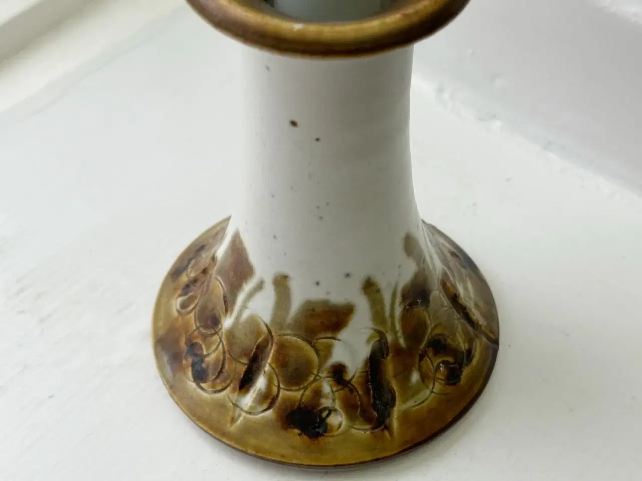 Billede 4 - Hanne Stentøj, keramikstage m brune detaljer