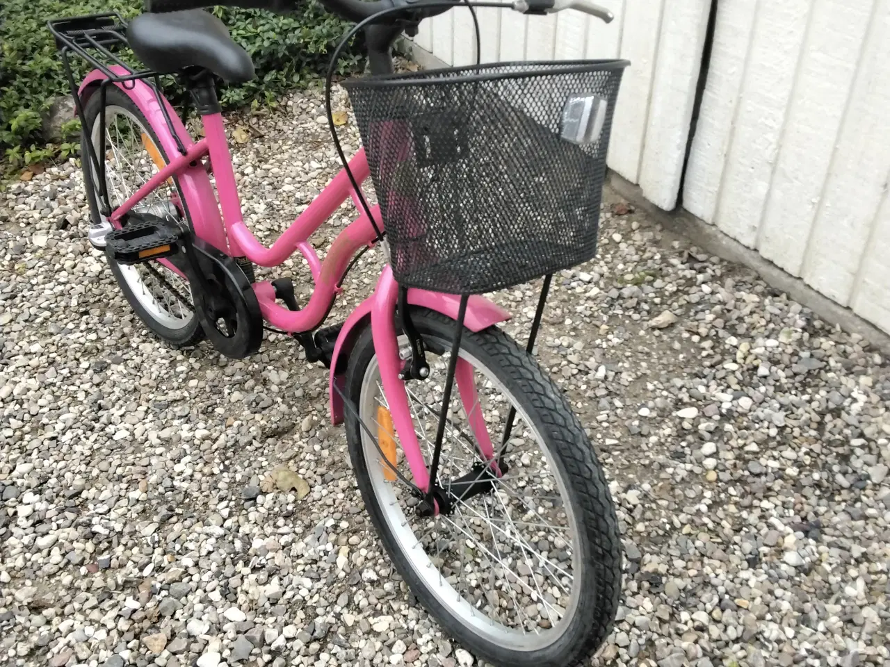 Billede 2 - Mustang 20" 3 gears pigecykel I pæn køreklar stand
