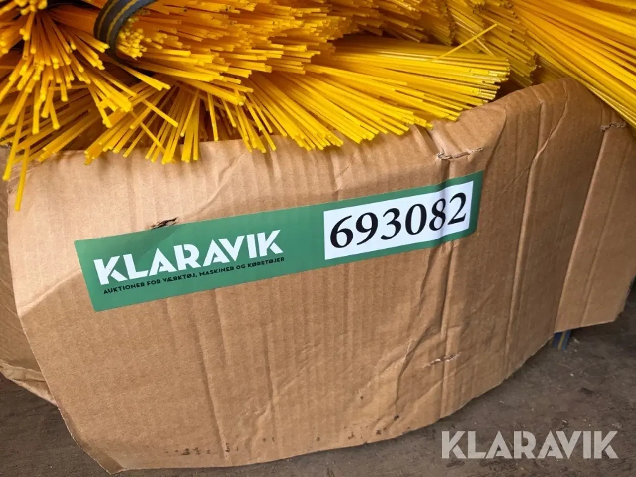 Billede 4 - Koste Fejemaskine Løse koste med afstandsringe 39 styk