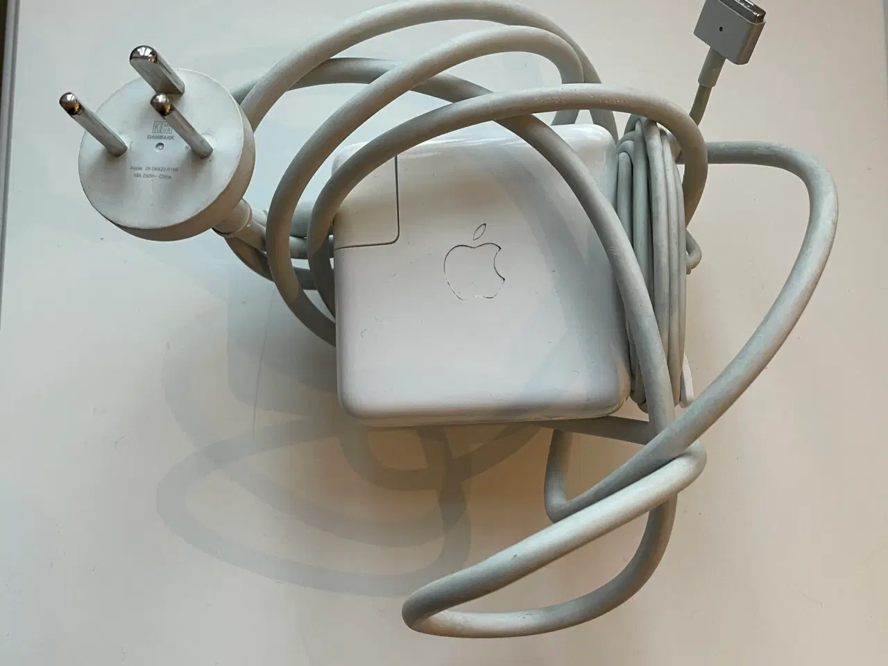 Billede 1 - MagSafe oplader til Apple MacBook Pro