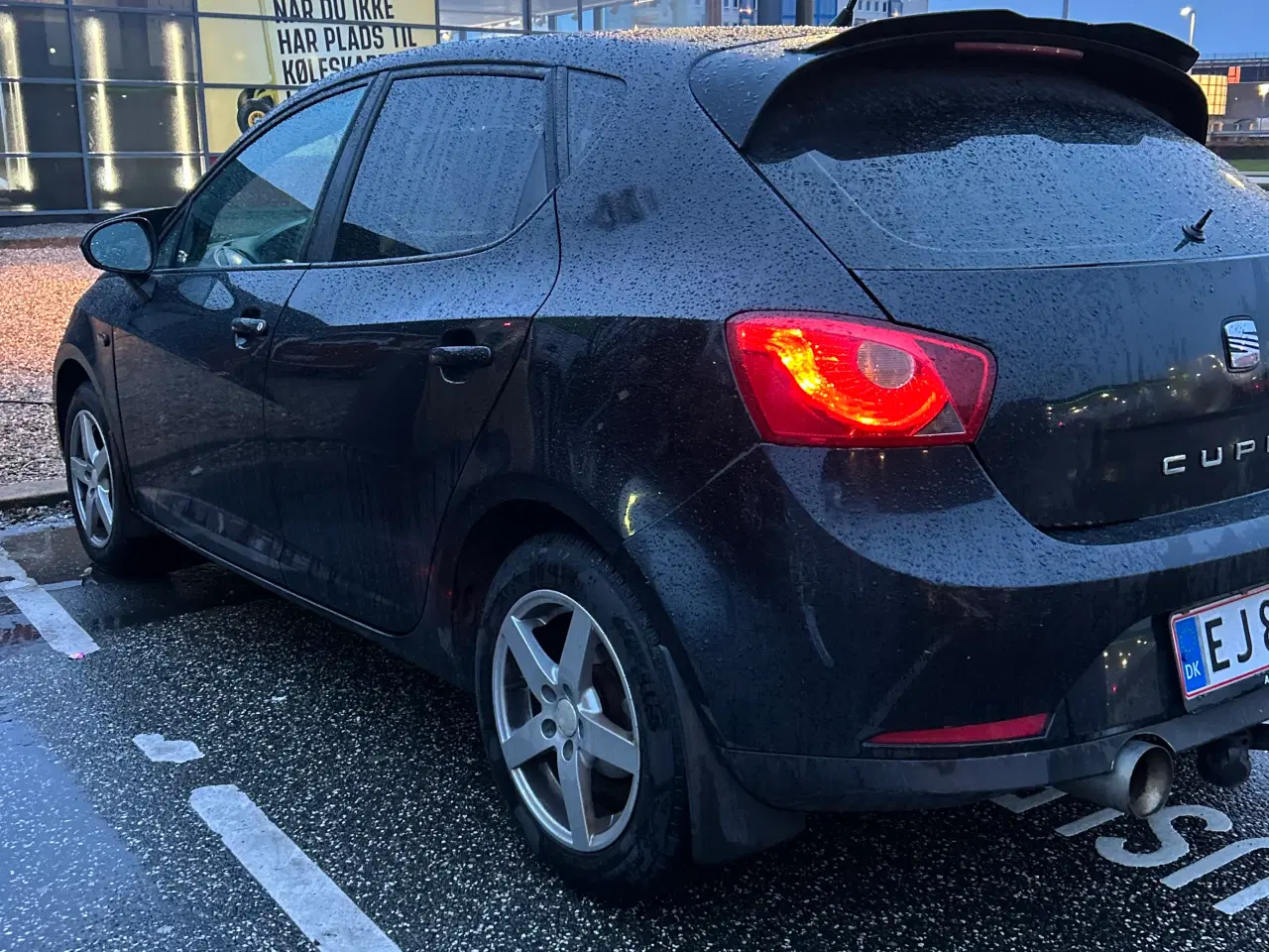 Billede 2 - Seat Ibiza [økonomisk og velkørende bil]