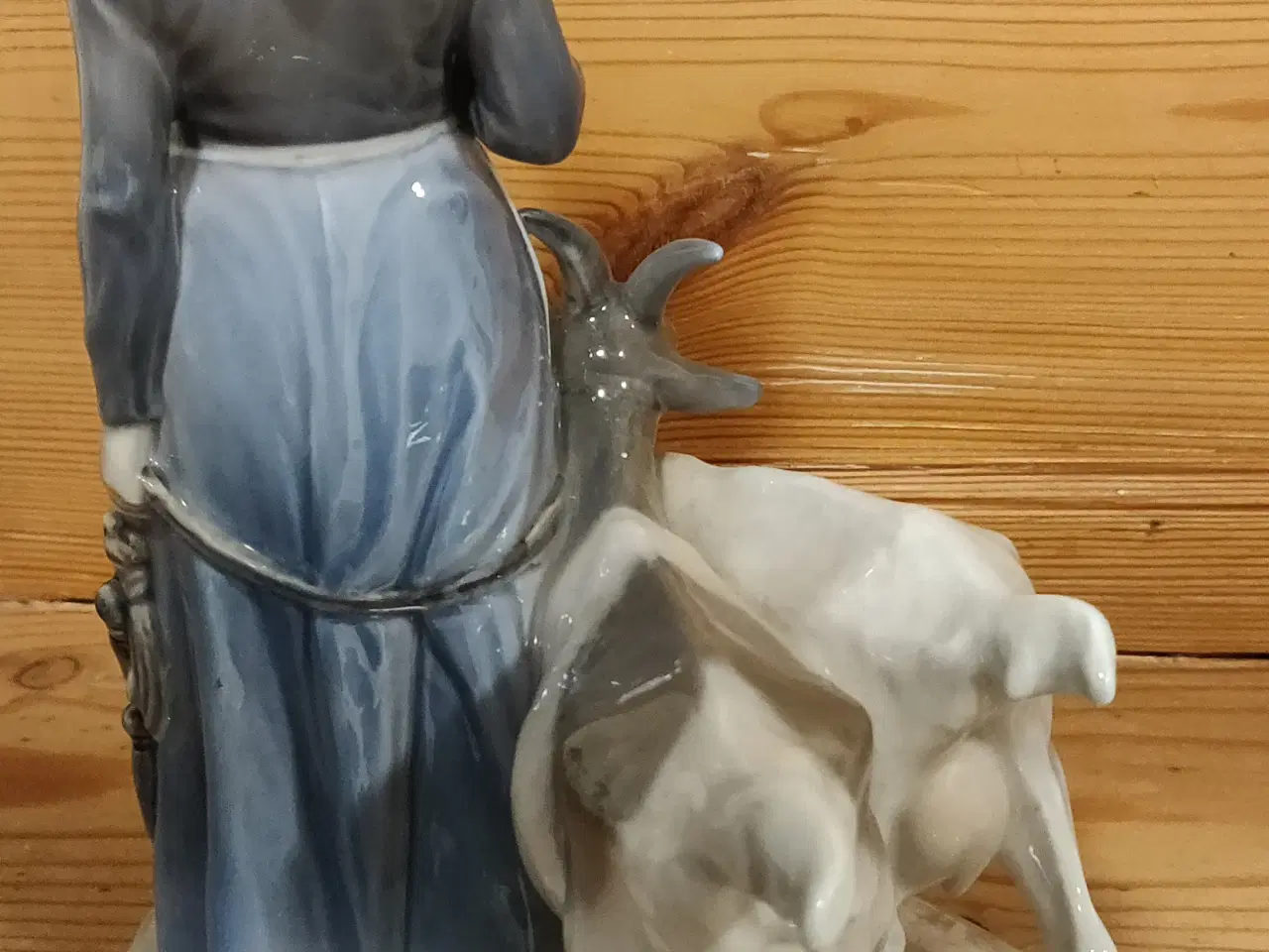 Billede 2 - Royal Copenhagen figur