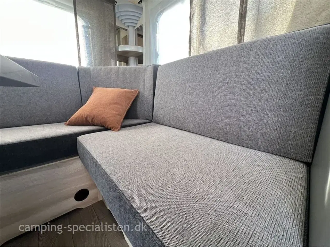 Billede 9 - 2026 - Hobby De Luxe 460 UFe   2026 Hobby De Luxe 460 UFe DK LINE - Kan ses nu hos Camping-Specialisten.dk