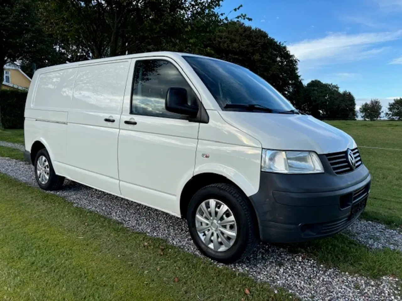 Billede 1 - VW Transporter 2,5 TDi 130 Kassevogn lang Nysynet