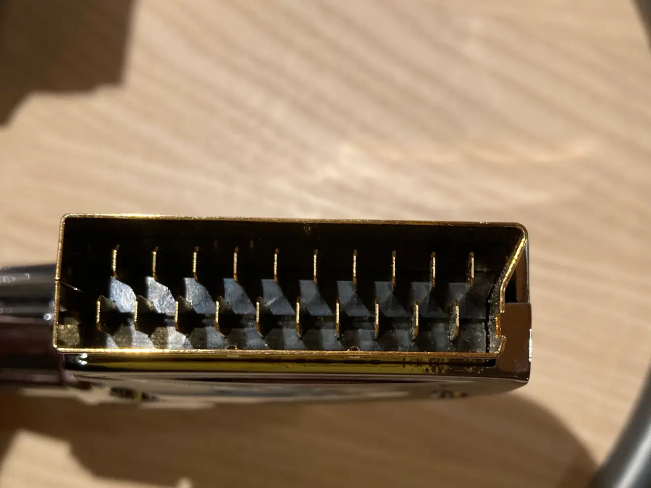 Billede 4 - Sort scart kabel fra hama