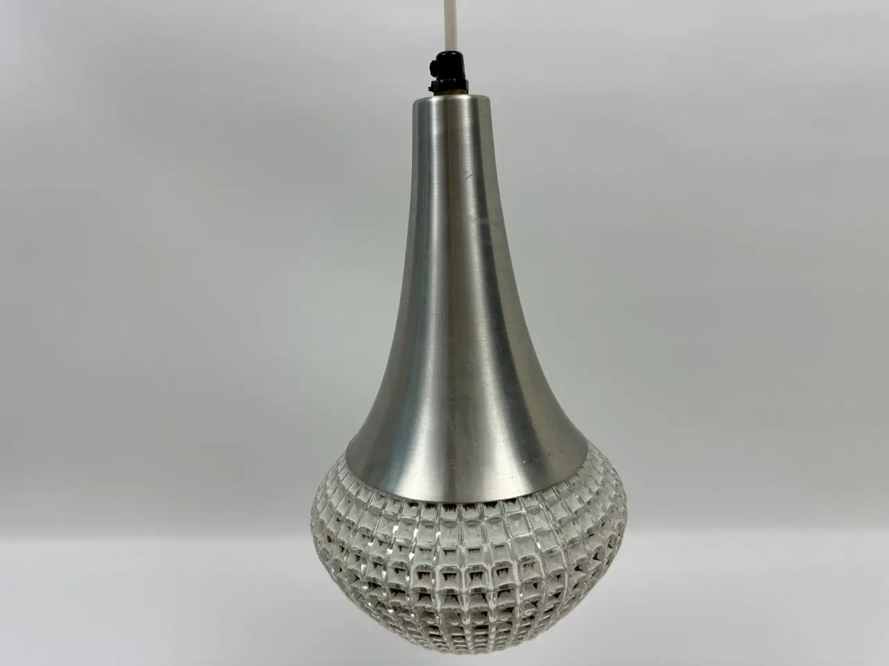 Billede 8 - Retro pendel i chrome med glasindsats