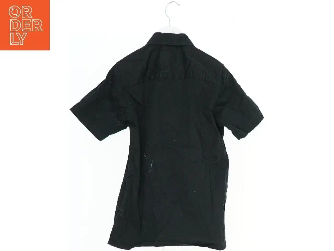 Billede 2 - Kortærmet sort skjorte fra Mono (str. 140)