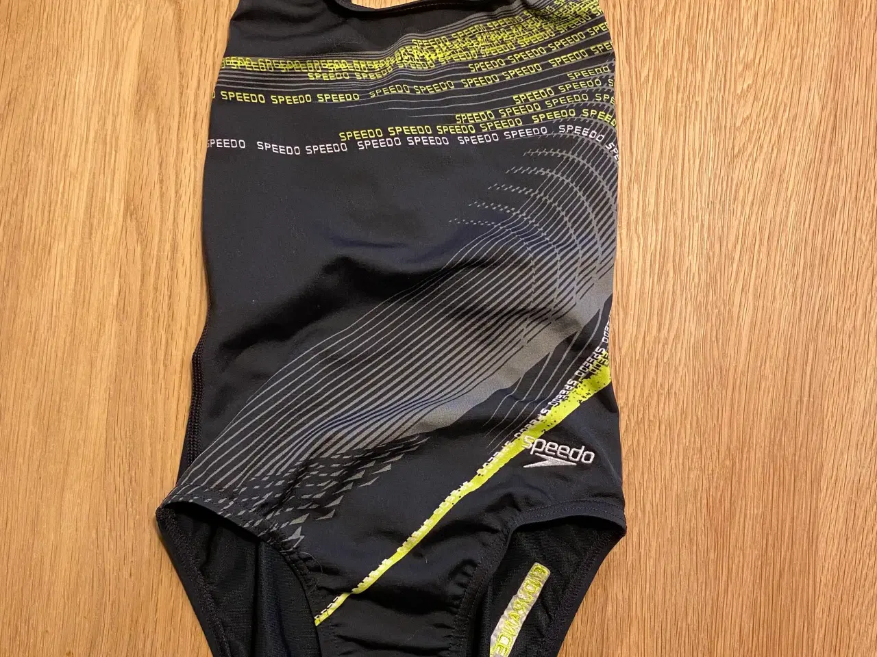Billede 19 - Pigetøj str. 116 trøjer, tshirt, mm pris pr. Del 