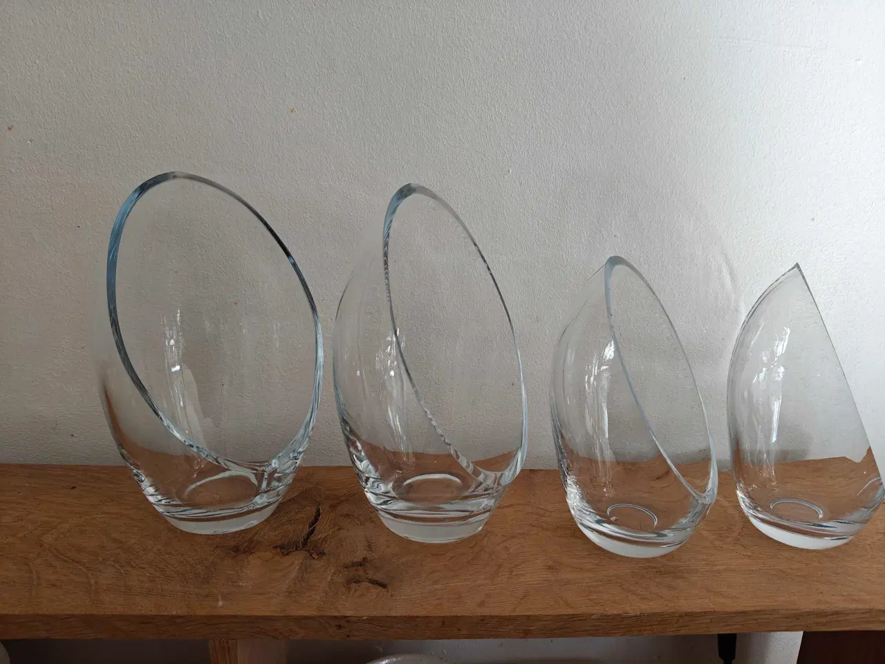 Billede 4 - Smukke glas æg/vaser