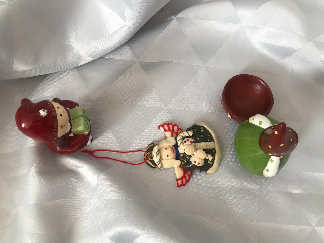 Billede 10 - 3 forskellige julefigurer