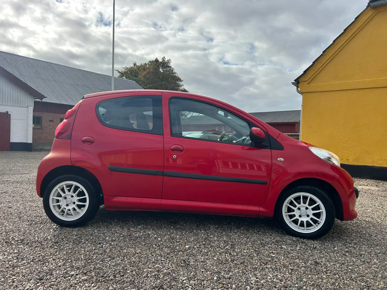 Billede 3 - Nysynet Peugeot 107