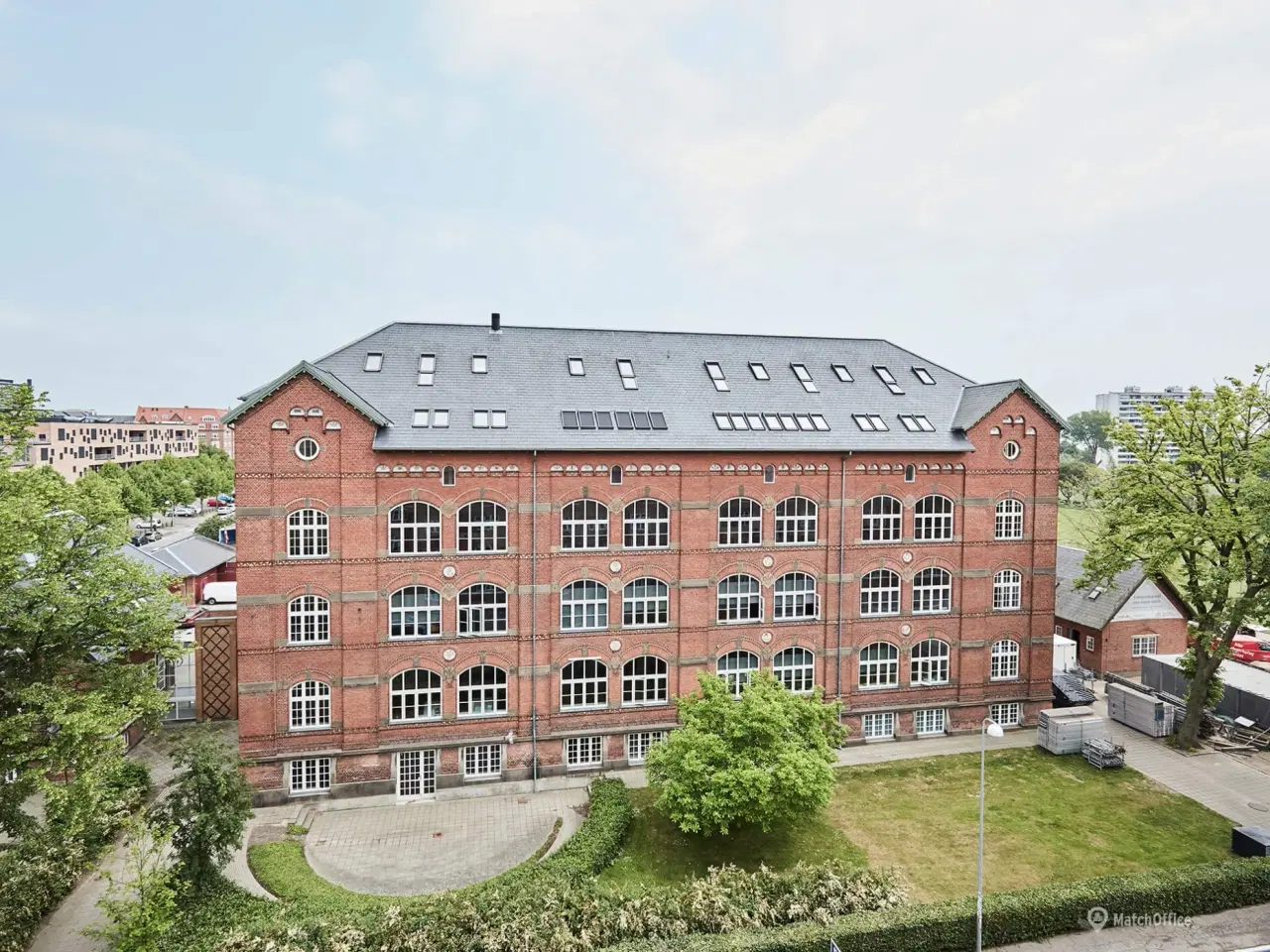 Billede 2 - Lej ikonisk byskole i Aarhus som erhvervsdomicil