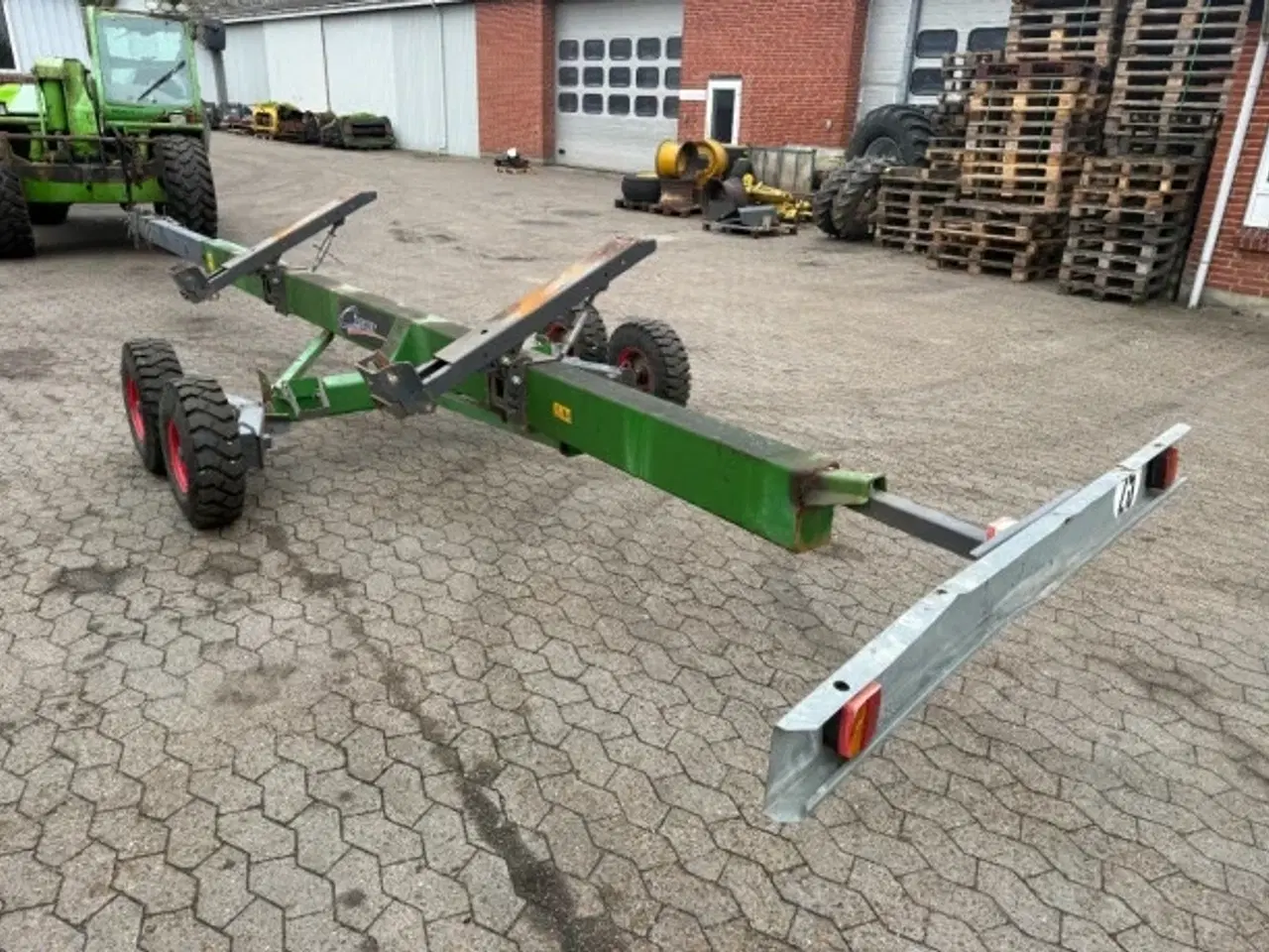 Billede 18 - Skærebordsvogn 20"
