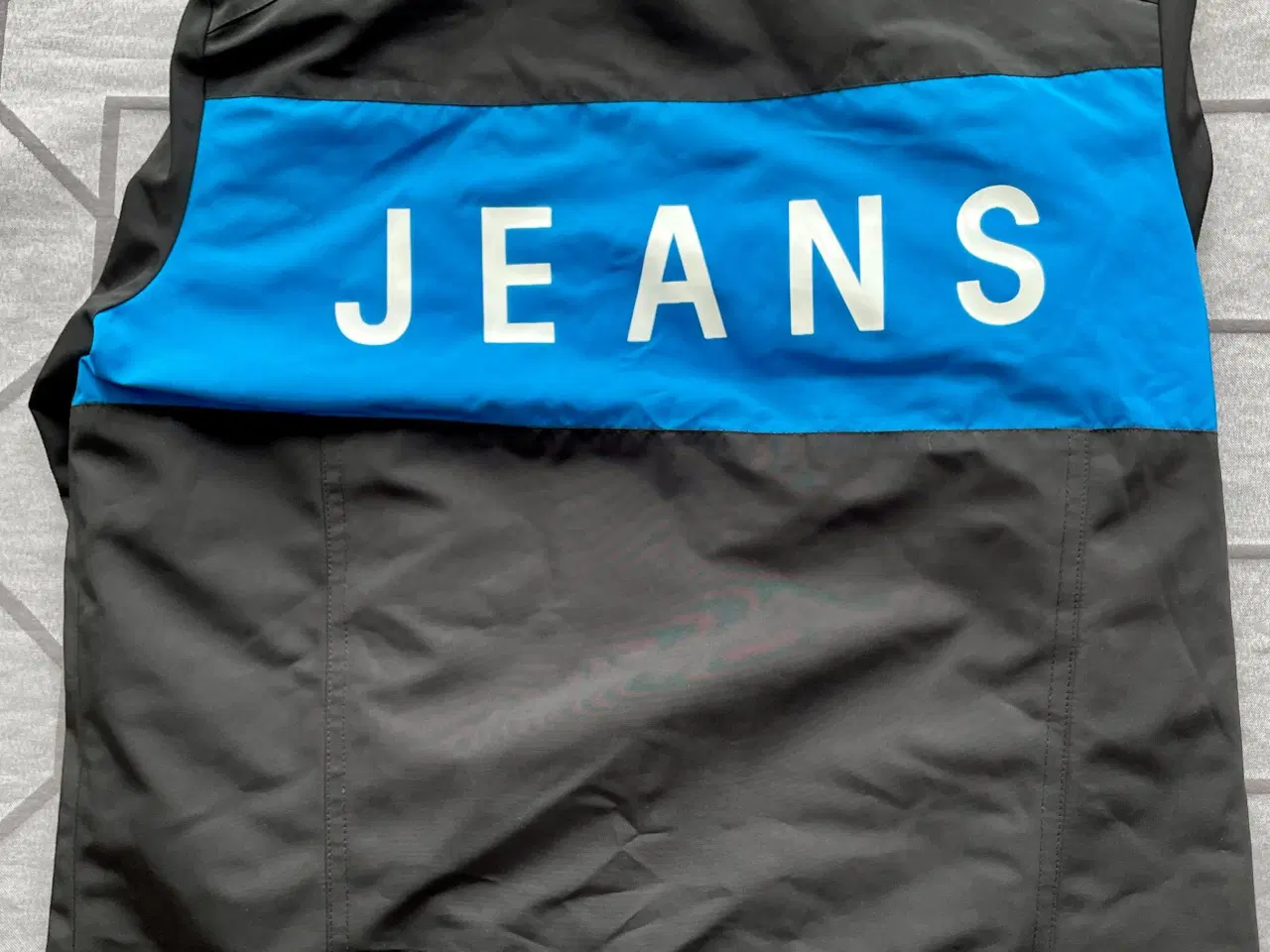 Billede 2 - Calvin Klein BMX jakke, blå/sort. 