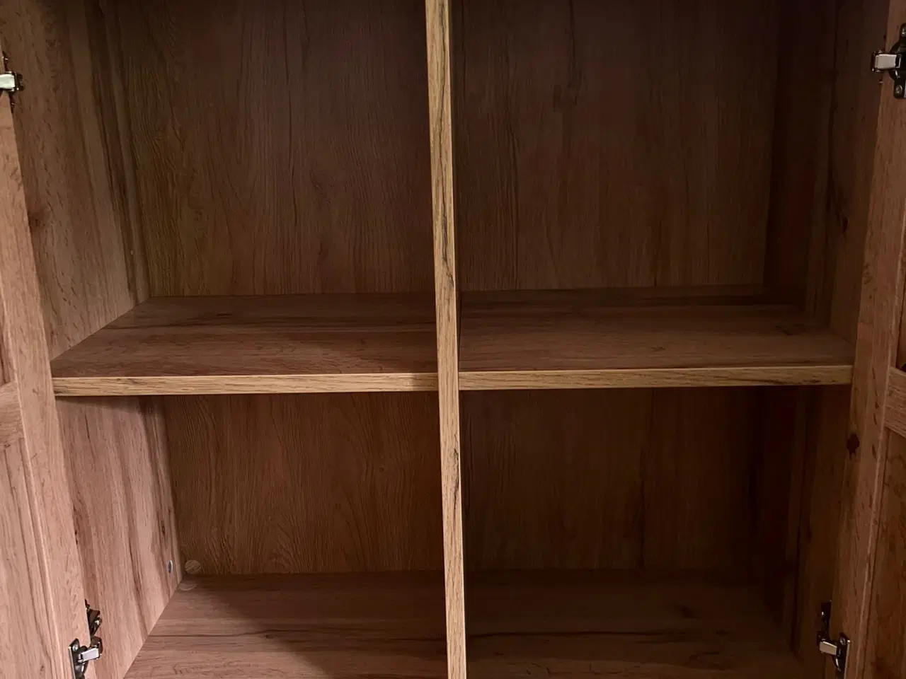 Billede 2 - JYSK Cabinet with doors