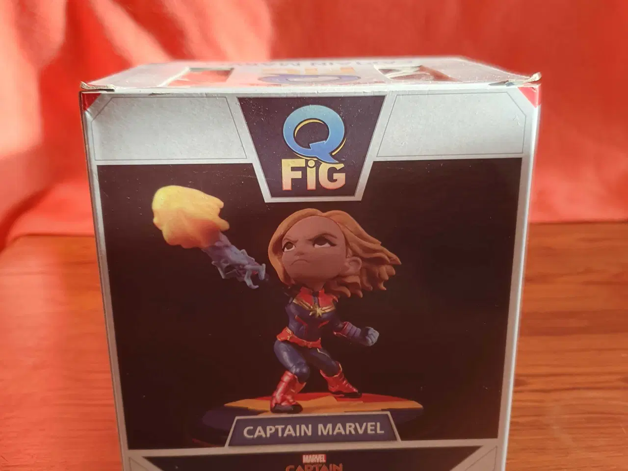 Billede 6 - Captain Marvel figur