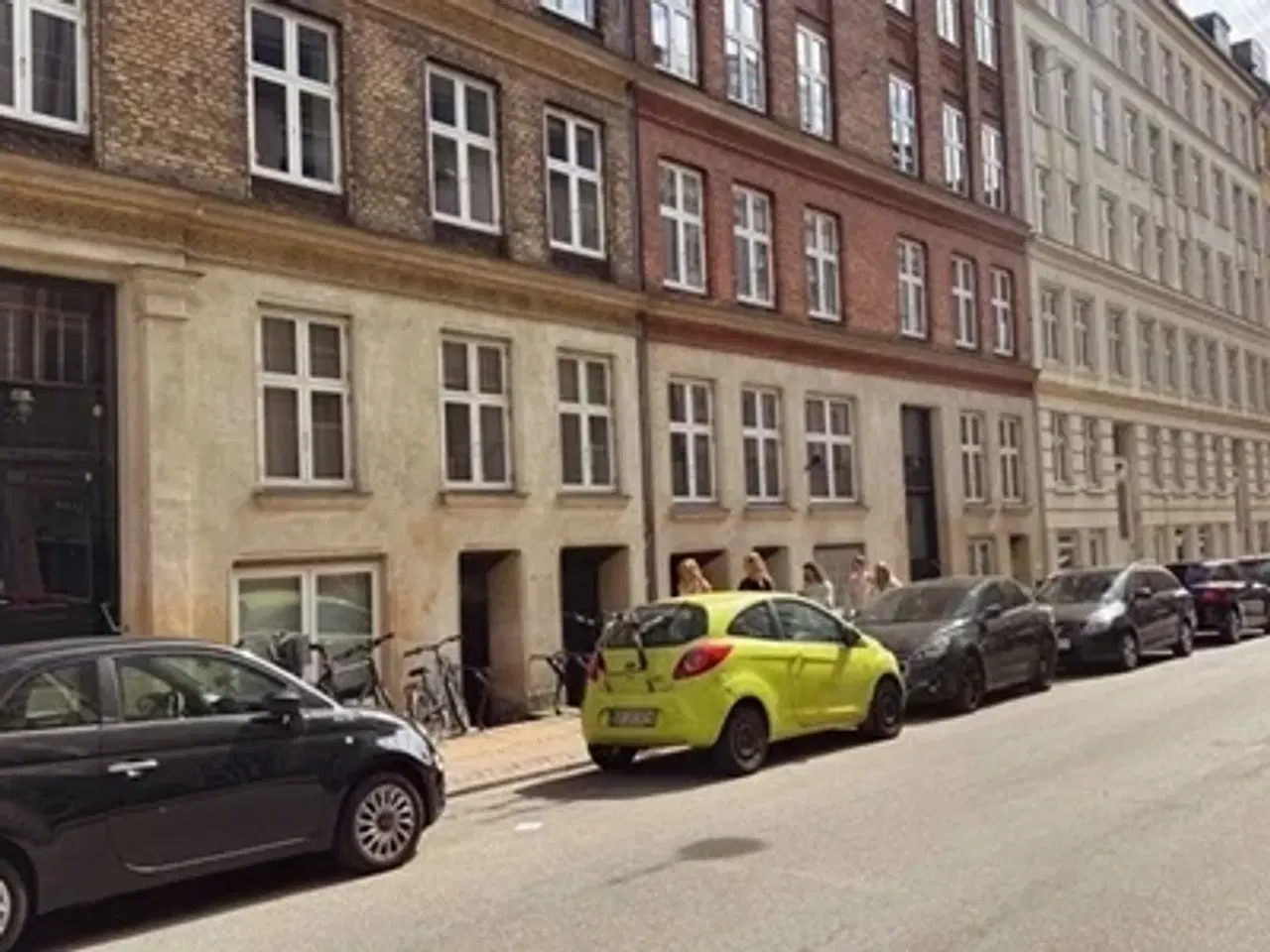 Billede 1 - Værelses lejes på Østerbro ved søerne