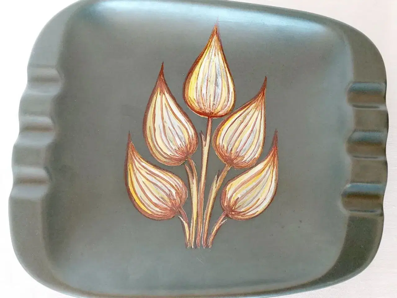 Billede 4 - Ravnild keramik vase og fad/askebæger