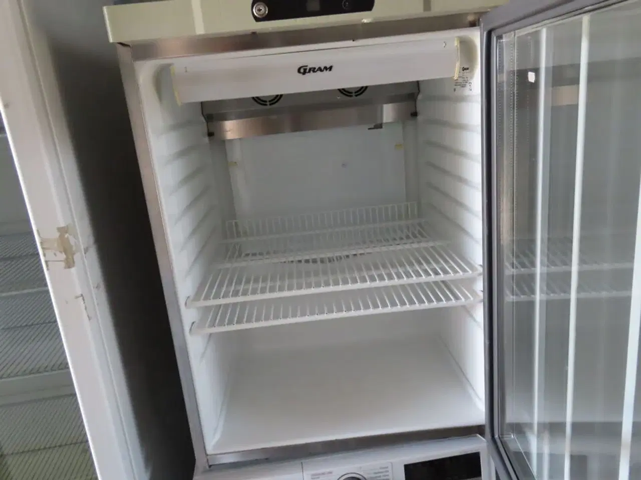 Billede 2 - Displaykøleskab GRAM KG 200 RD