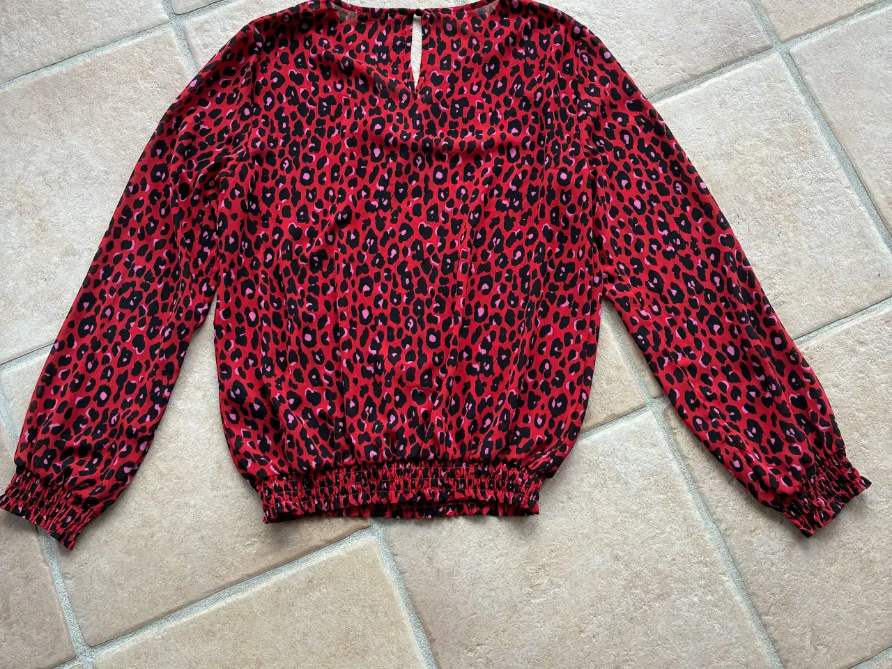 Billede 2 - Pieces bluse str. L