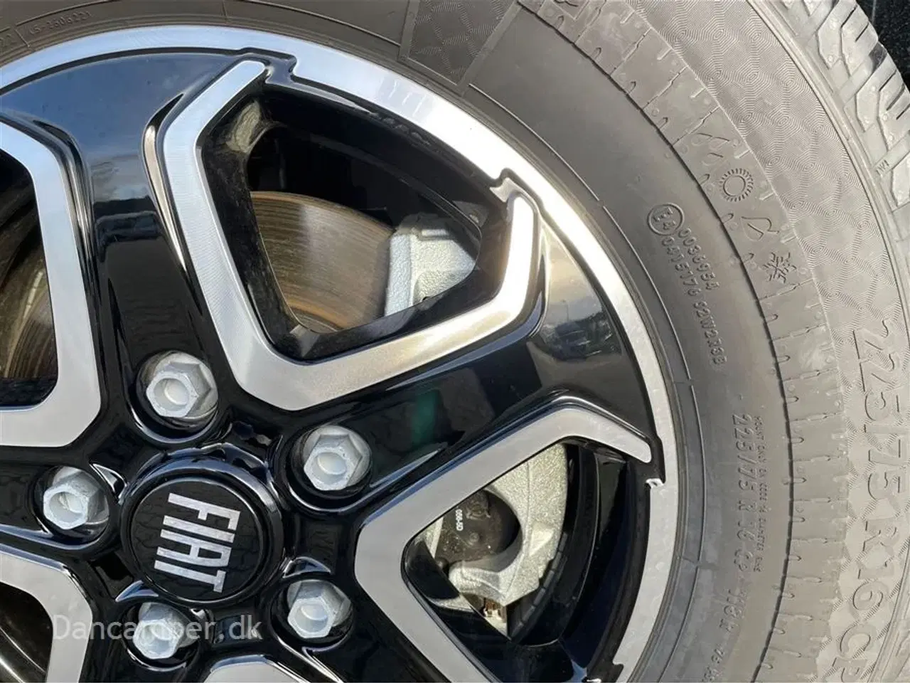 Billede 11 - 2026 - Chausson V697 Sport Line Super vintercamper, 140 HK, 8-trins automatgear, adaptiv fartpilot. Tilbehørs-, Connect-, Safety- og Artic pakke m.m.m..