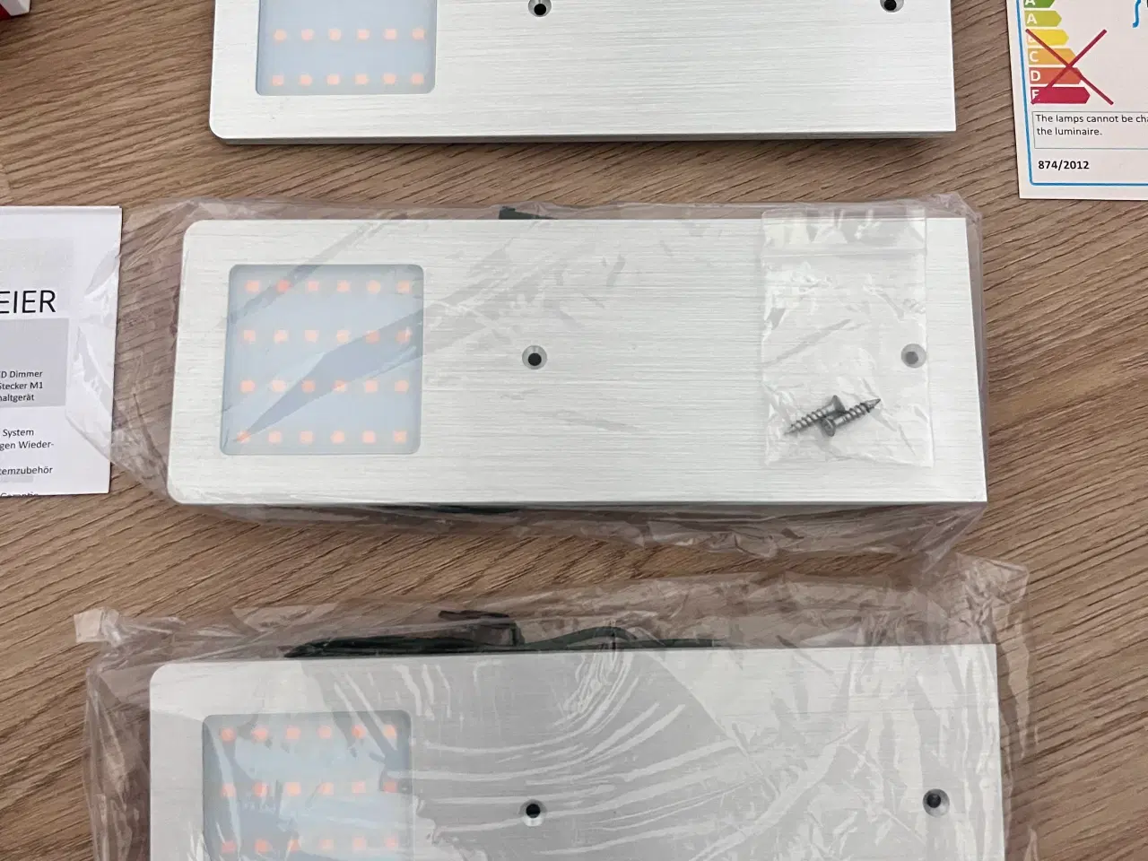 Billede 2 - 3 stk nye Flat Panel Light Alu (til overskabe)