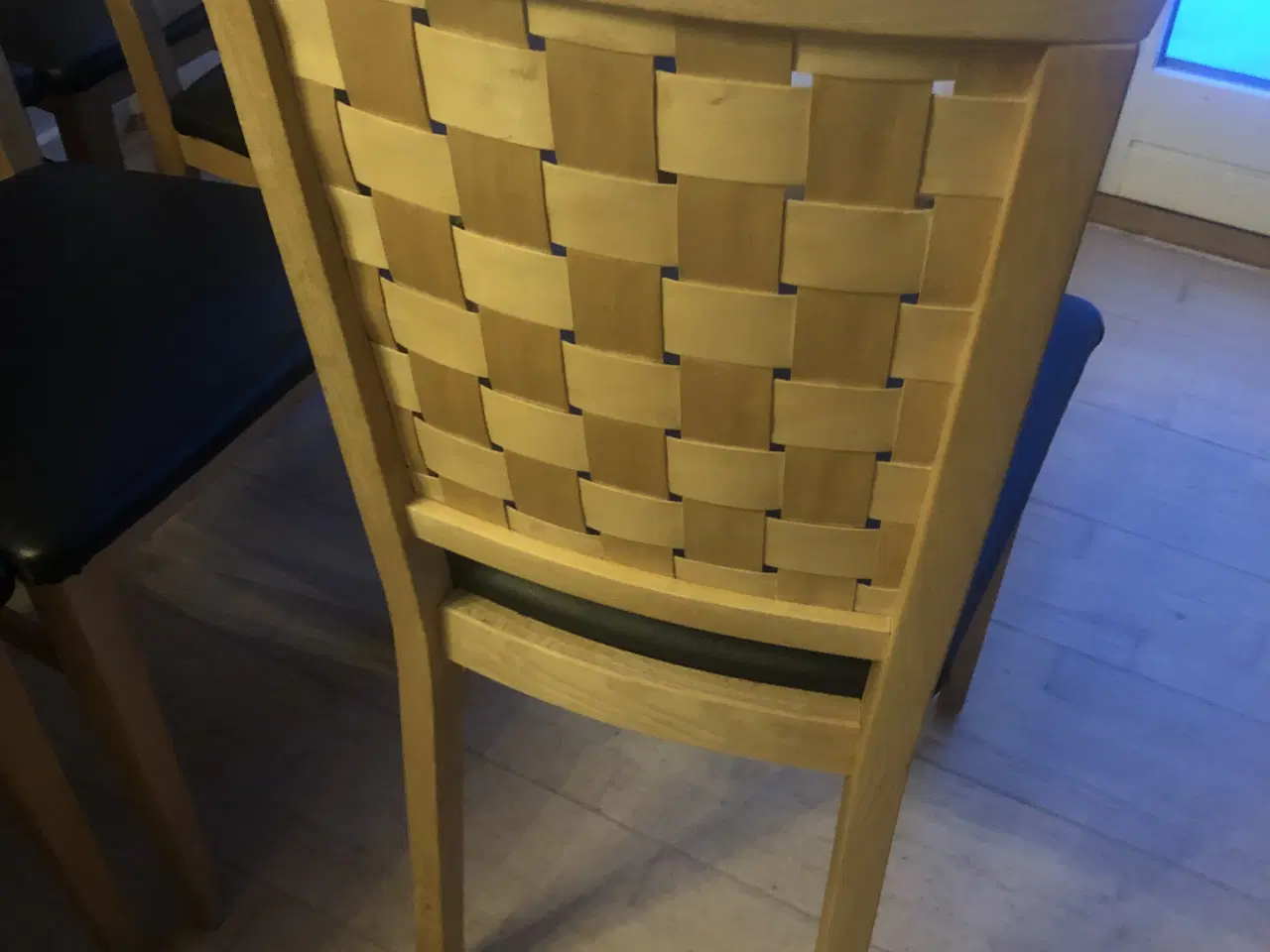 Billede 7 - Skovby stole i sæbebehandlet eg