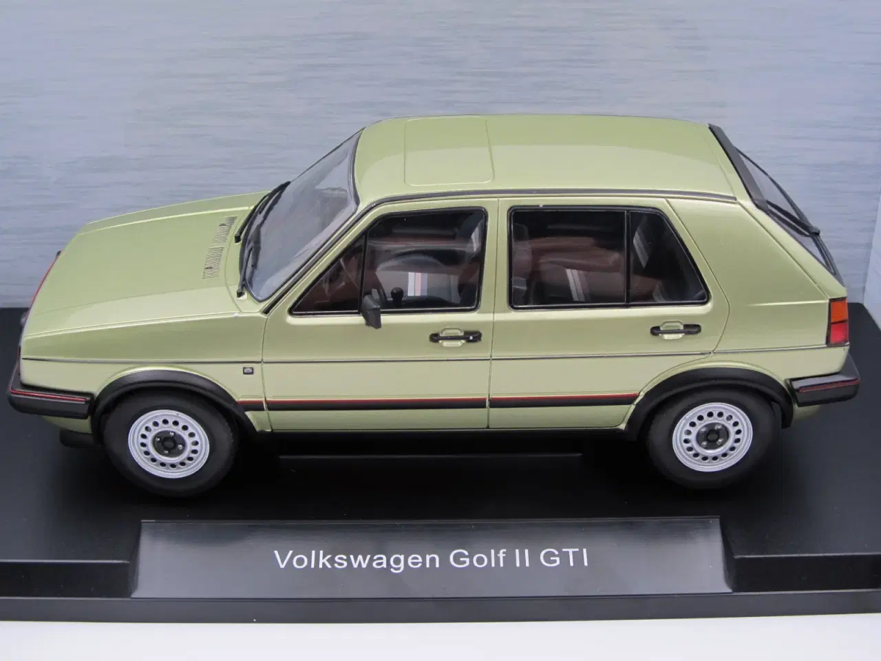 Billede 9 - 1986 VW Golf II GTI 16V 1:18  Super sjælden udbudt