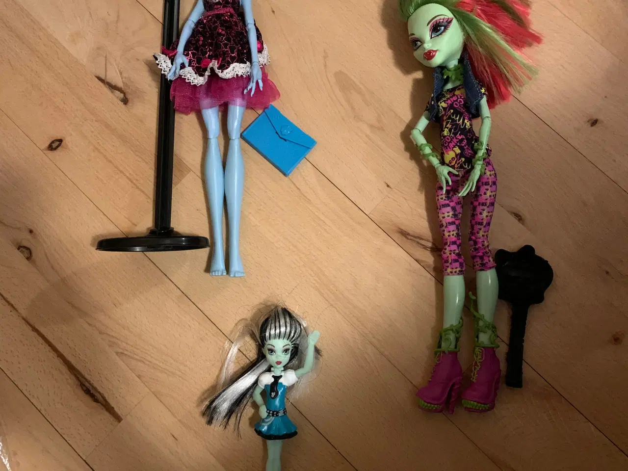 Billede 1 - Monster High dukker sælges