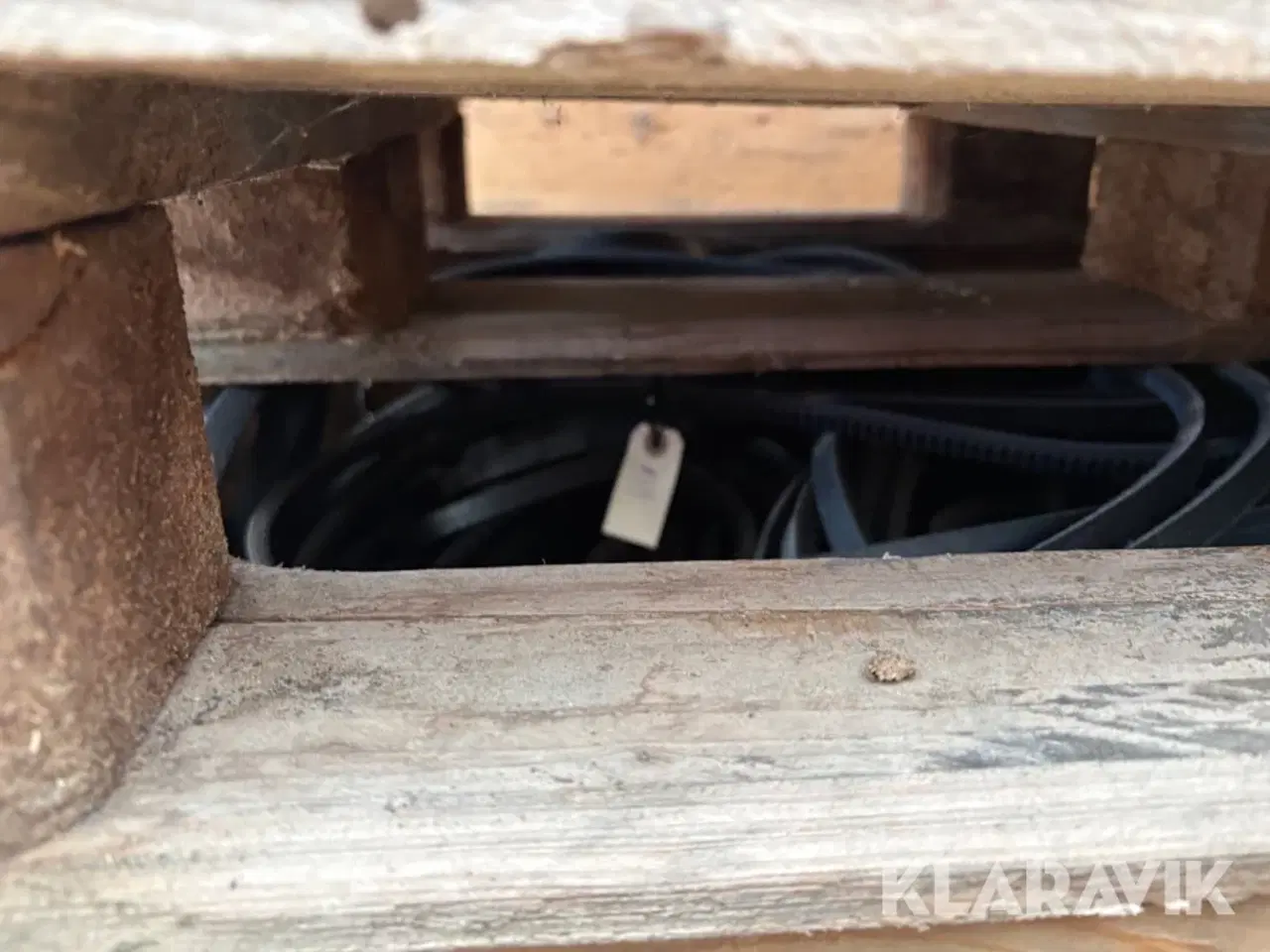 Billede 12 - Paller med assorteret remme