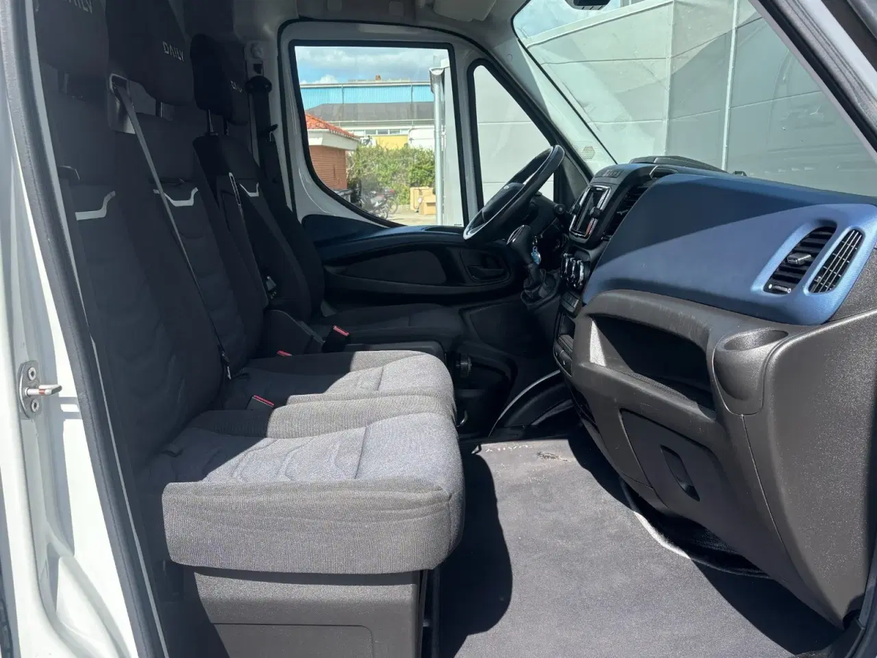 Billede 20 - Iveco Daily 3,0 35S18 9m³ Van AG8