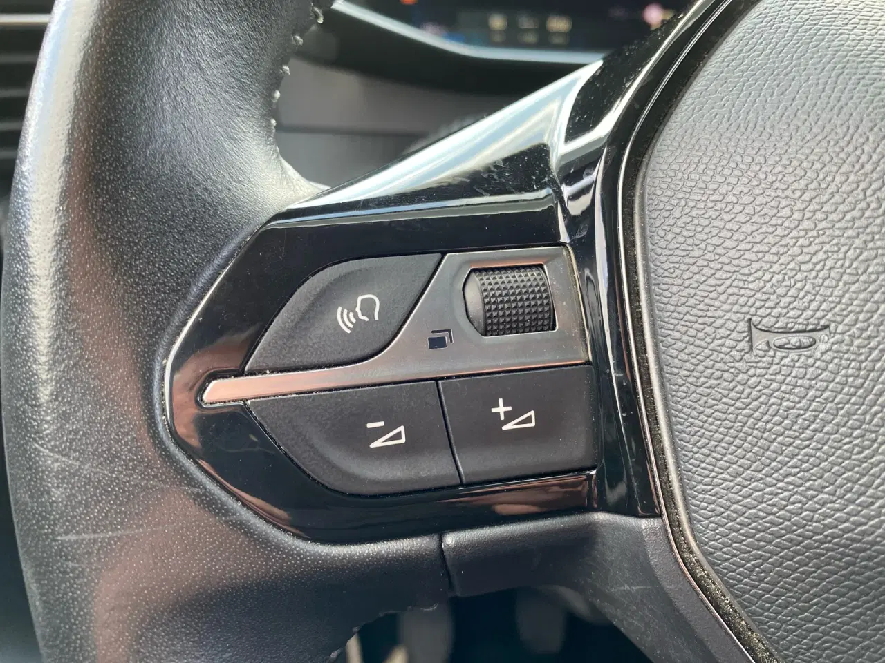 Billede 14 - Peugeot 2008 1,2 PureTech Allure Pack 130HK 5d