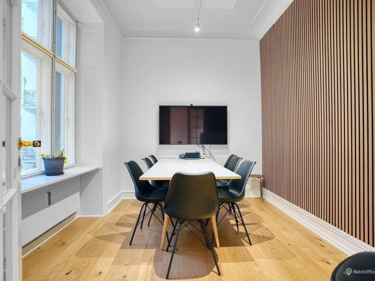 Billede 6 - Herskabeligt og renoveret med grøn gård ─ lige overfor Værnedamsvej