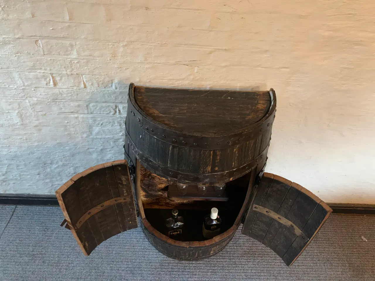 Billede 6 - Barskab, lavet af Whiskytønde