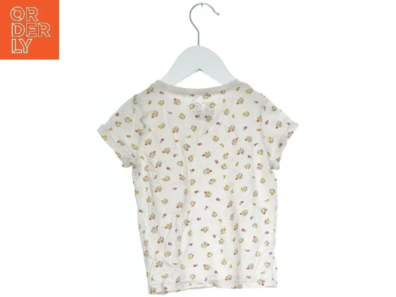Billede 2 - Kortærmet T-shirt med blomsterprint fra Lindex (str. 98)