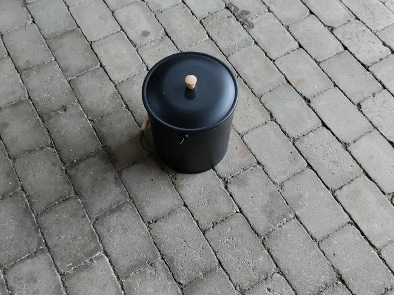 Billede 1 - Askespand sælges