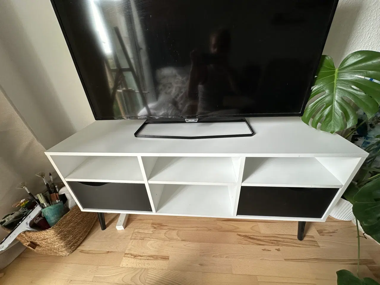 Billede 2 - TV-BORD
