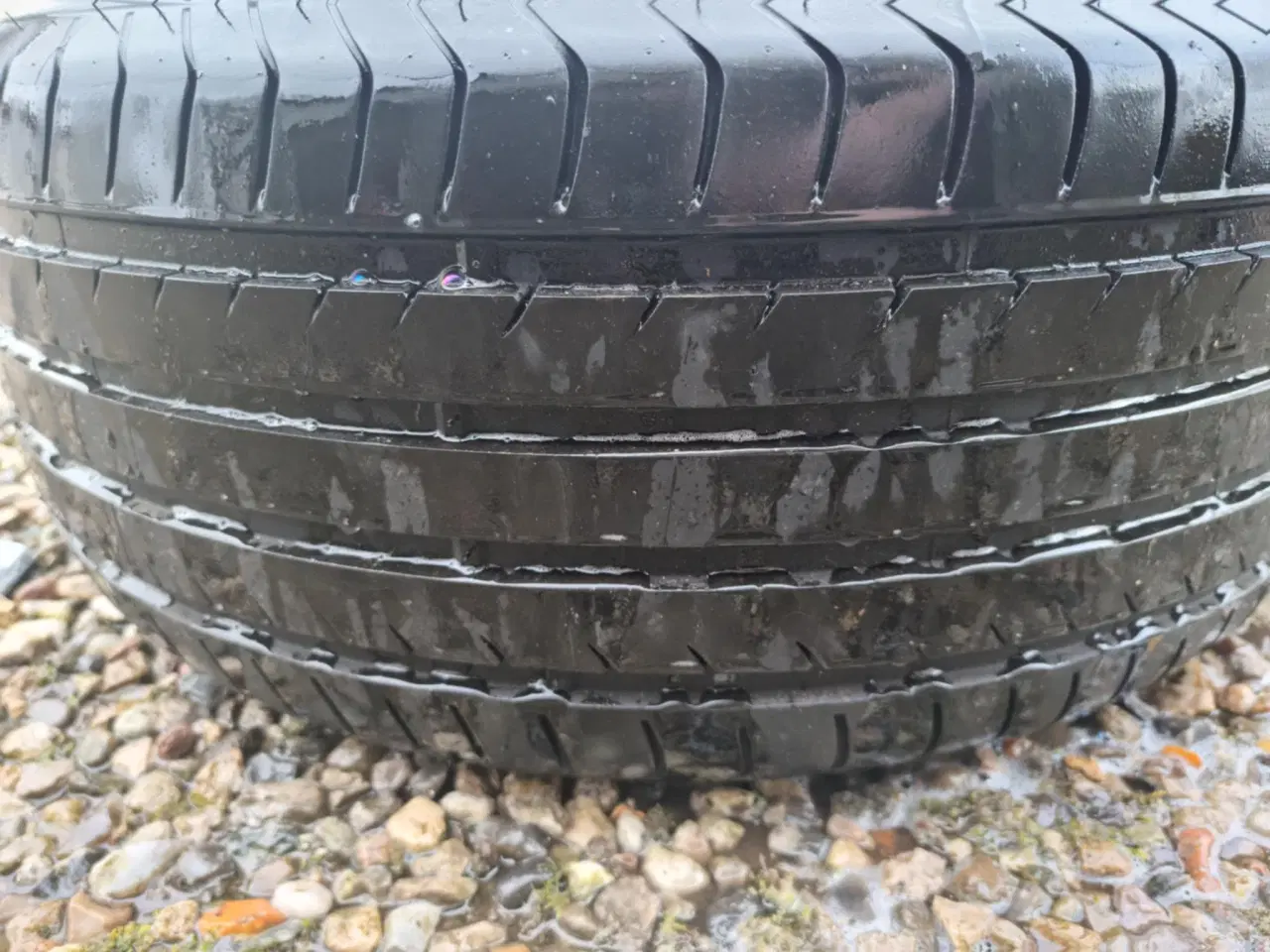 Billede 4 - Dæk og fælg 235/45/zr17 - 5 × 120