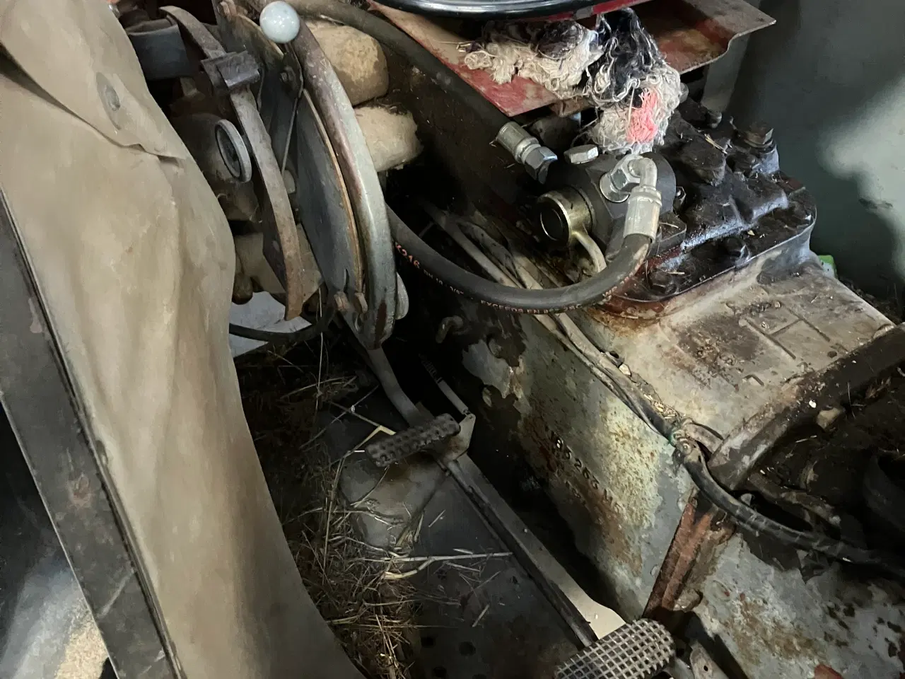 Billede 8 - MF35 med førerhus 