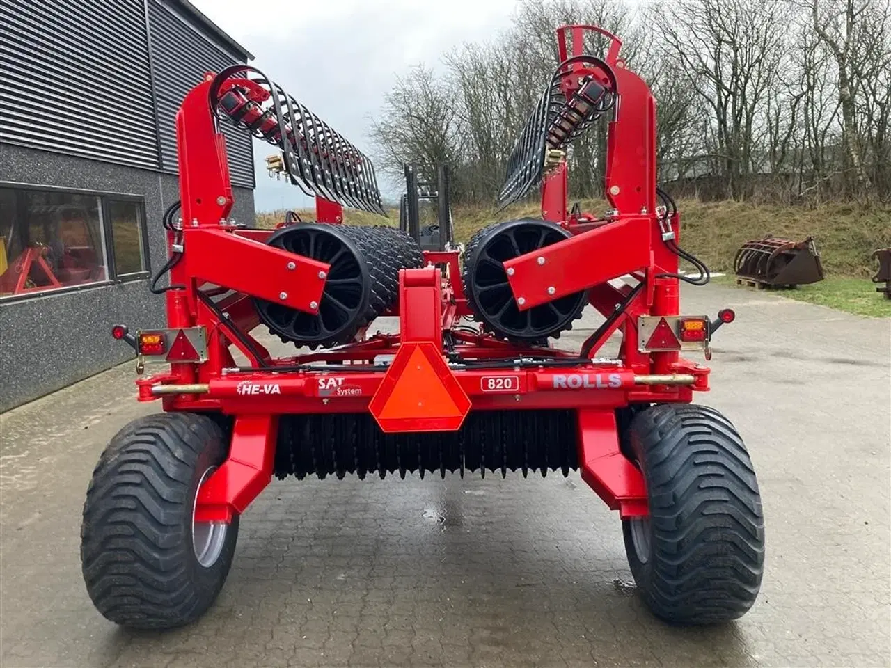 Billede 6 - HE-VA HE-VA TIP ROLLER 8.20 m. Spring-Active-Transfer System - som er en fjederaktiveret vægtoverføring.