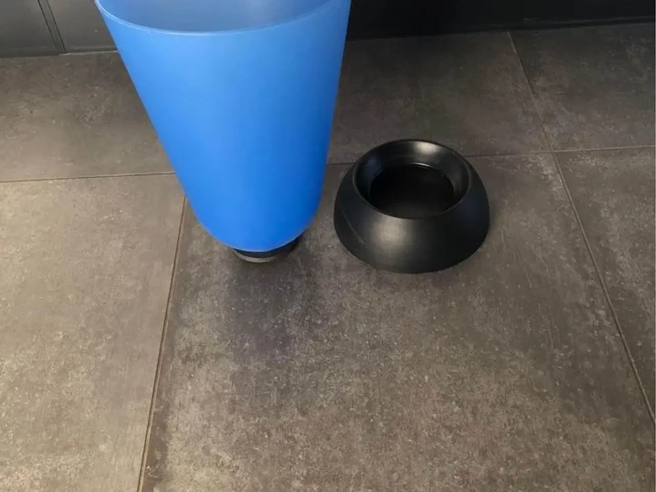 Billede 2 - Stor affaldsspand