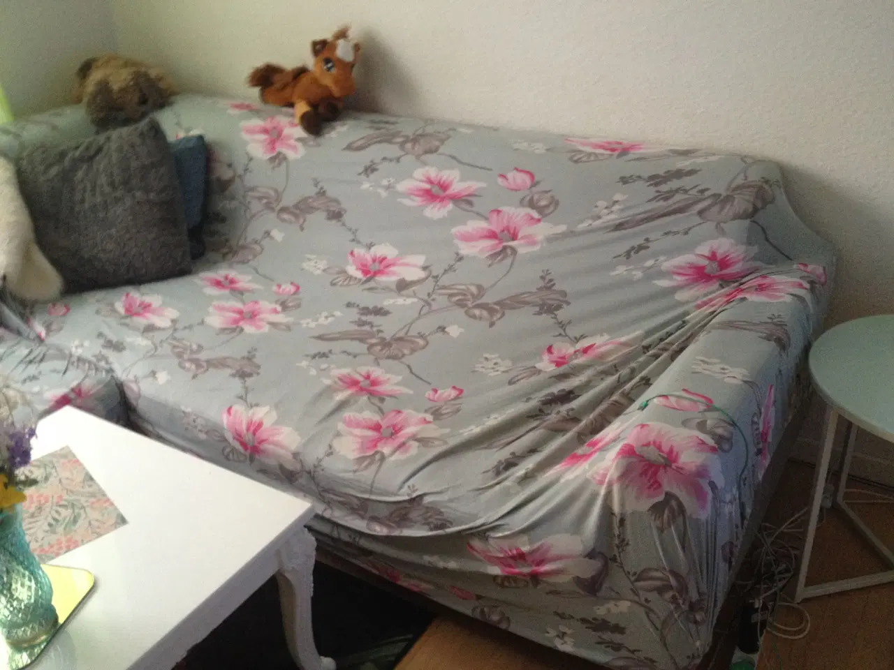 Billede 1 - Blomstret sofa. Overtræk 