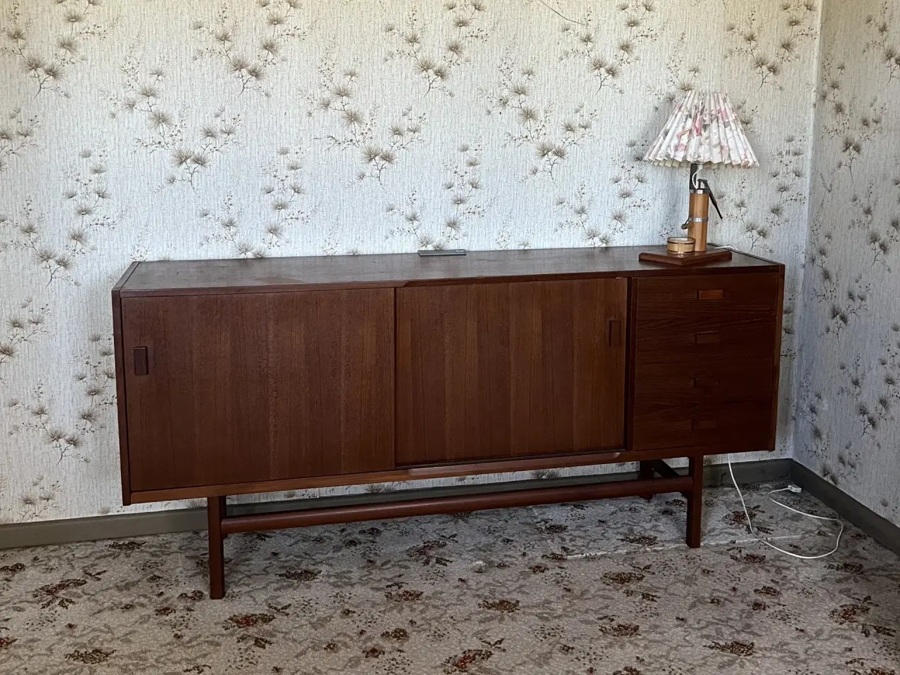 Billede 3 - Teak-træ Møbler