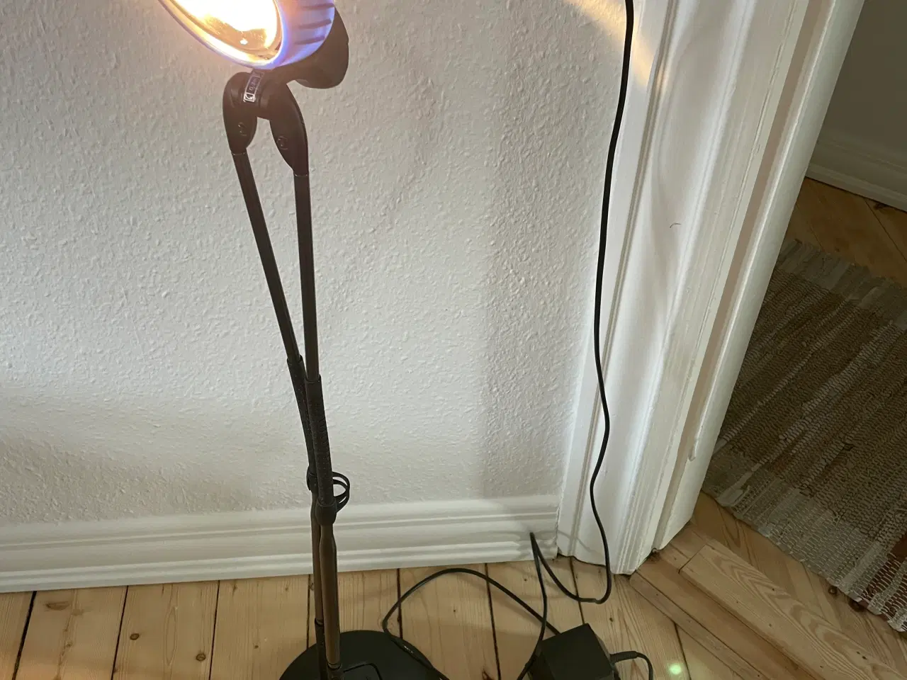 Billede 3 - Arteluce Tango Desk Lamp by Stephan Copeland