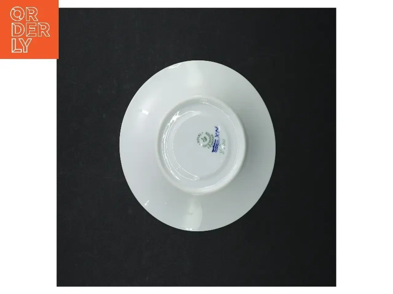 Billede 2 - Porcelænunderkop/lille skål med blå blomst mønster fra Royal Copenhagen (str. Ø. 15 cm)