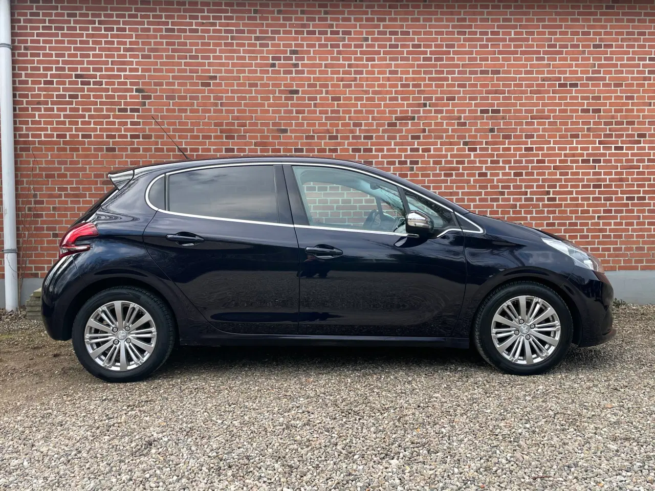 Billede 2 - Peugeot 208 1,6 BlueHDi 100 Selection Sky