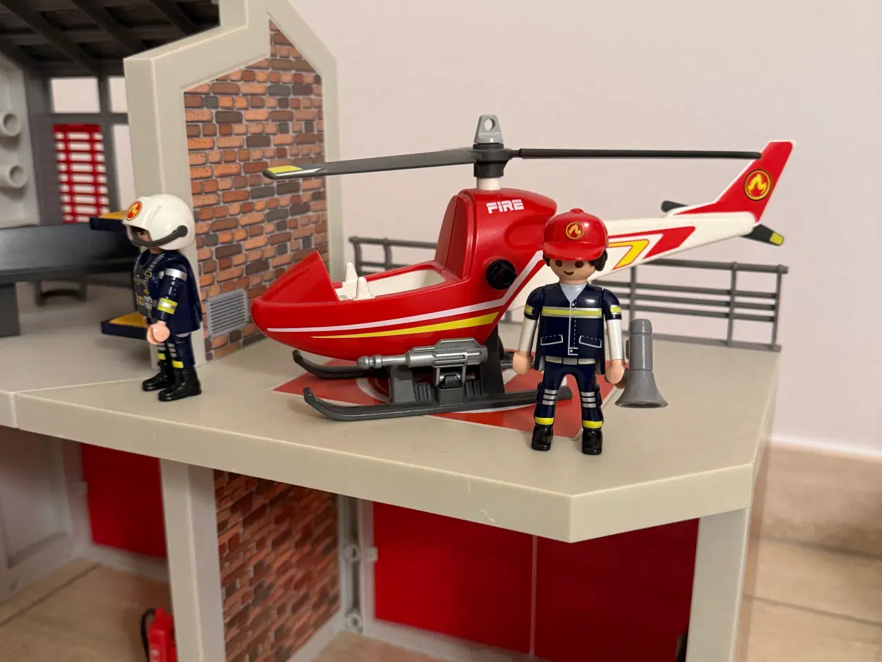Billede 4 - Playmobil brandstation 9462